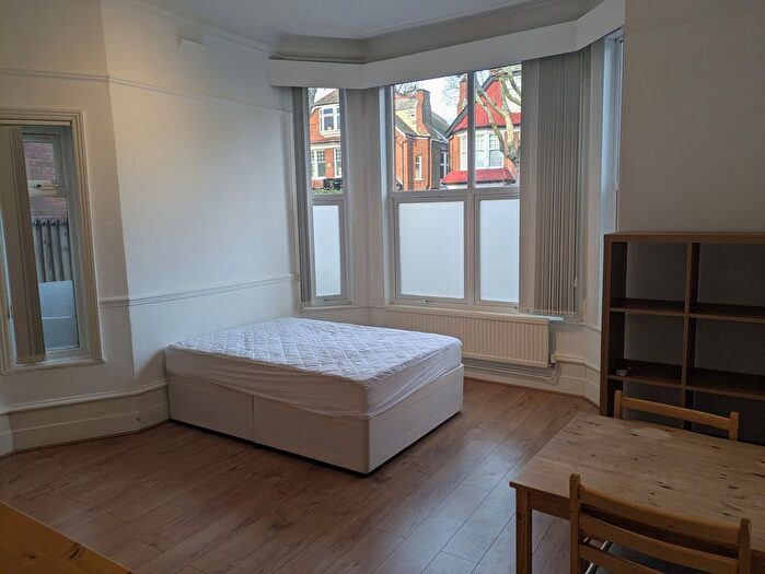 1 Bedroom Flat To Rent In Princes Avenue, Muswell Hill, N10