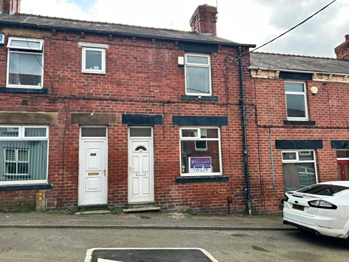 3 Bedroom House To Rent In Bridge Street, Darton, S75