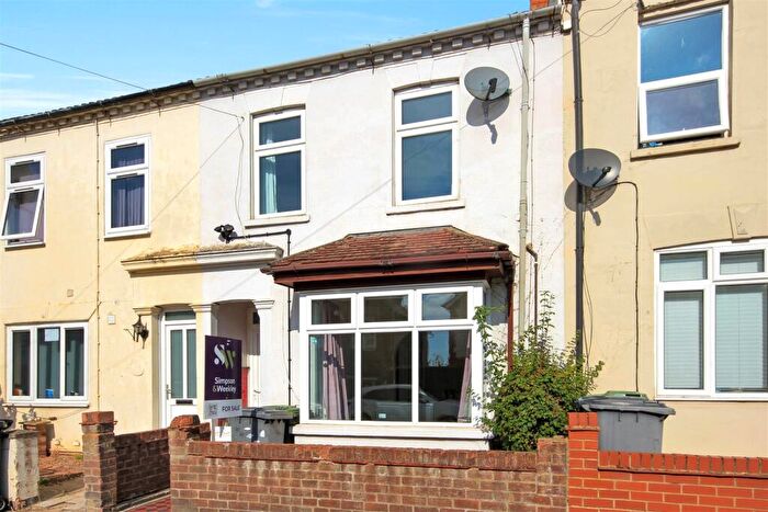 3 Bedroom Terraced House For Sale In Palk Road, Wellingborough, NN8
