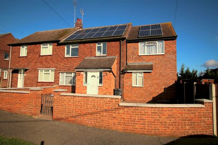 4 Bedroom End Of Terrace House To Rent In Blunts Hall Road, Witham, CM8