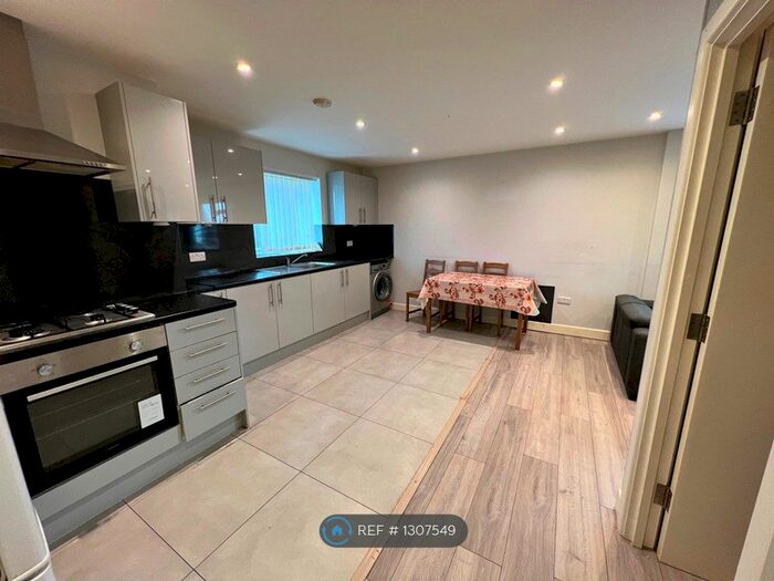 2 Bedroom Flat To Rent In Northolt Road, Harrow HA2