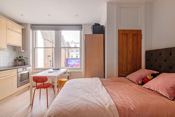 Studio To Rent In Charing Cross Road, Covent Garden, WC2H