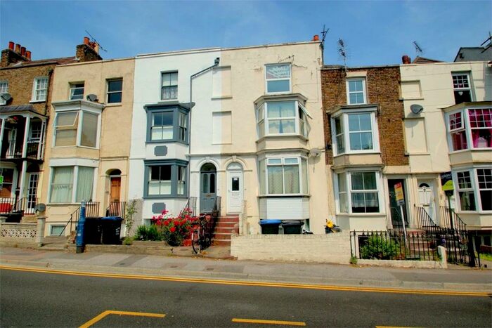 1 Bedroom Flat To Rent In West Cliff Road, Ramsgate, CT11