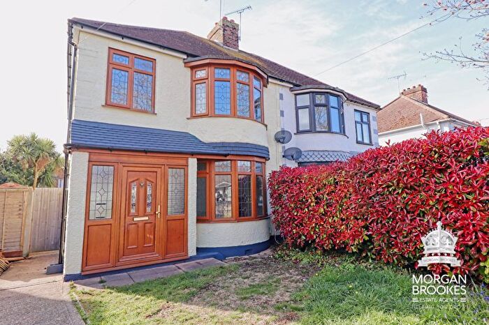 3 Bedroom Semi-Detached House To Rent In Southwold Crescent, Benfleet, SS7