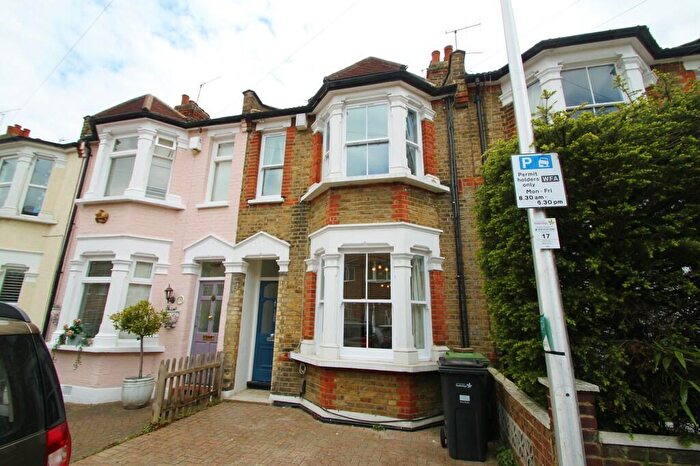 3 Bedroom Terraced House To Rent In West Grove, Woodford Green, IG8