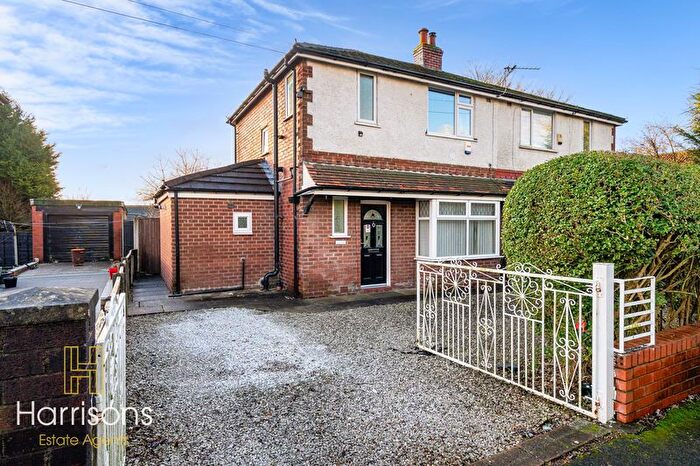 3 Bedroom Semi Detached House To Rent In Withins Grove, Bolton, BL2
