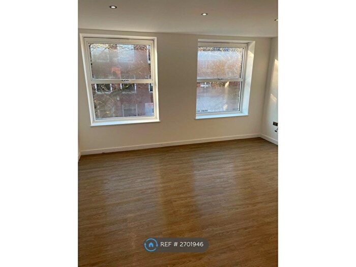 1 Bedroom Flat To Rent In St Johns Square, Wolverhampton, WV2