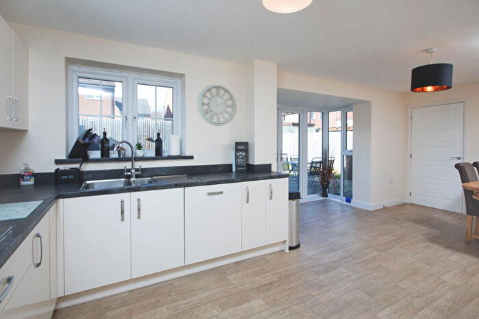 4 Bedroom Detached House For Sale In Prestoe Close, Corby, Northamptonshire, NN17