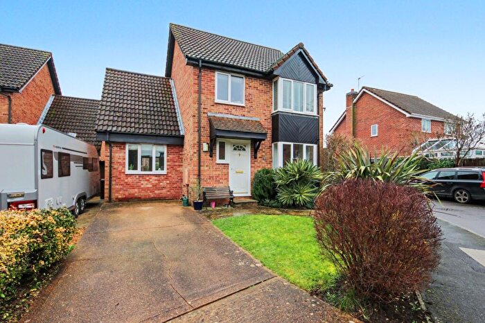 4 Bedroom Detached House For Sale In Merlin Close, Bishops Waltham, SO32