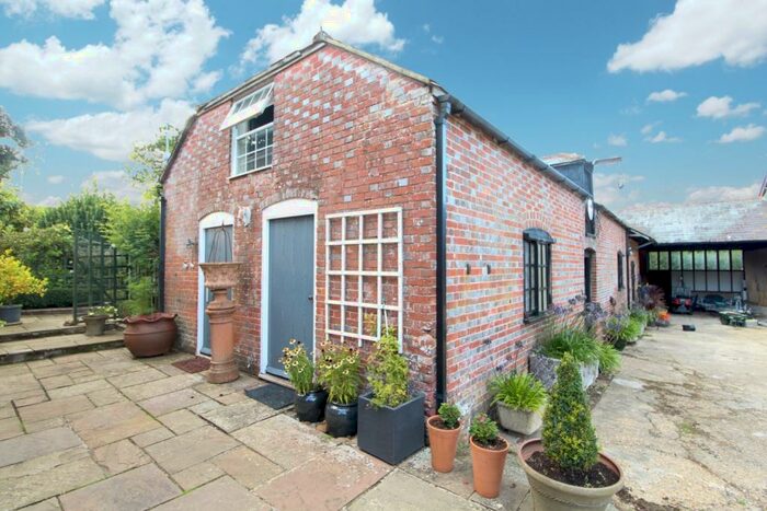 1 Bedroom Barn Conversion To Rent In Stable Flat, Sturminster Marshall, Wimborne, BH21