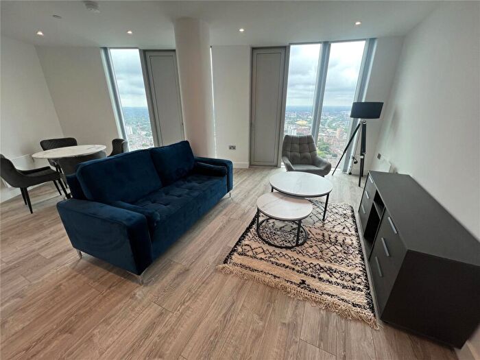 3 Bedroom Apartment For Sale In Thr, Silvercroft Street, Manchester, M15