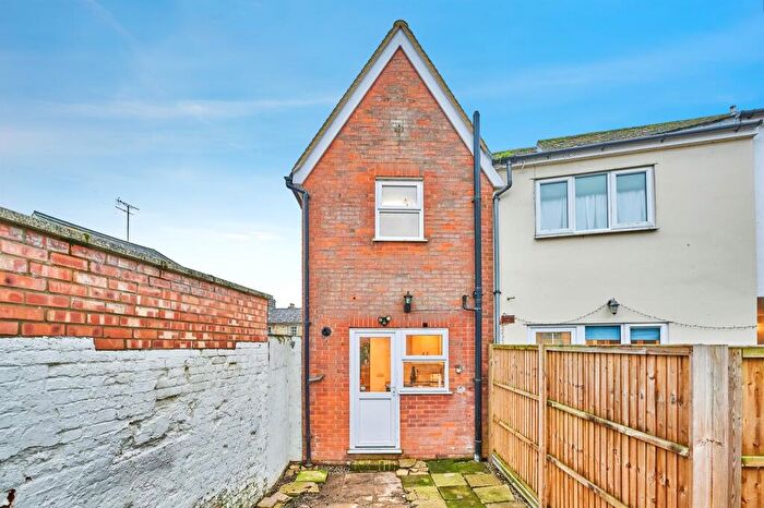1 Bedroom End Of Terrace House For Sale In Wicken Road, Newport, Saffron Walden, CB11