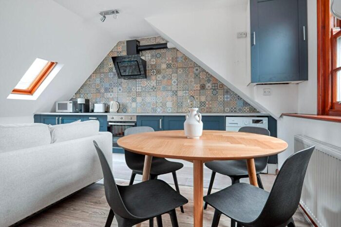 2 Bedroom Apartment To Rent In Brick Lane, London, E1