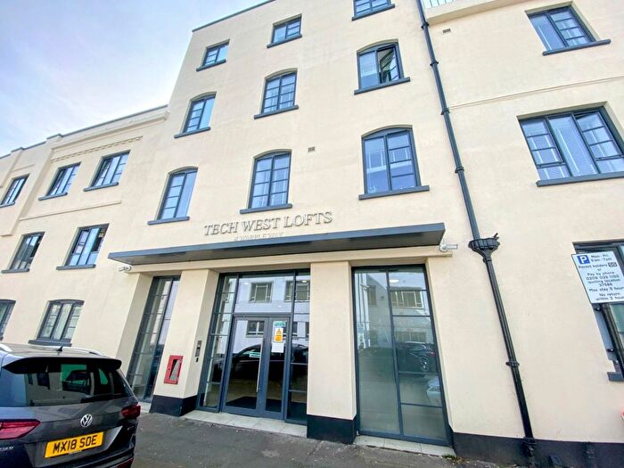 1 Bedroom Flat To Rent In Warple Way, Acton, W3