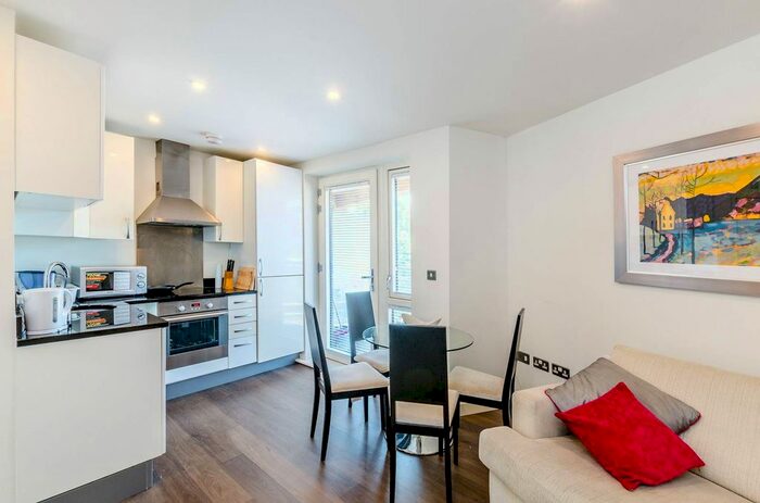 1 Bedroom Flat To Rent In St Pancras Way, St Pancras, London, NW1