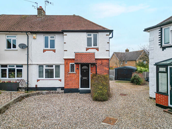 4 Bedroom Semi Detached House For Sale In Chilton Close, Great Baddow, Chelmsford, CM2