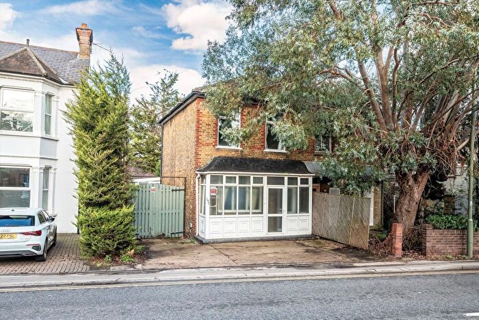 3 Bedroom Semi Detached House For Sale In Staines Road East, Sunbury-On-Thames, TW16