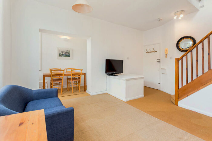 1 Bedroom Flat To Rent In Regents Park Road, Primrose Hill, NW1