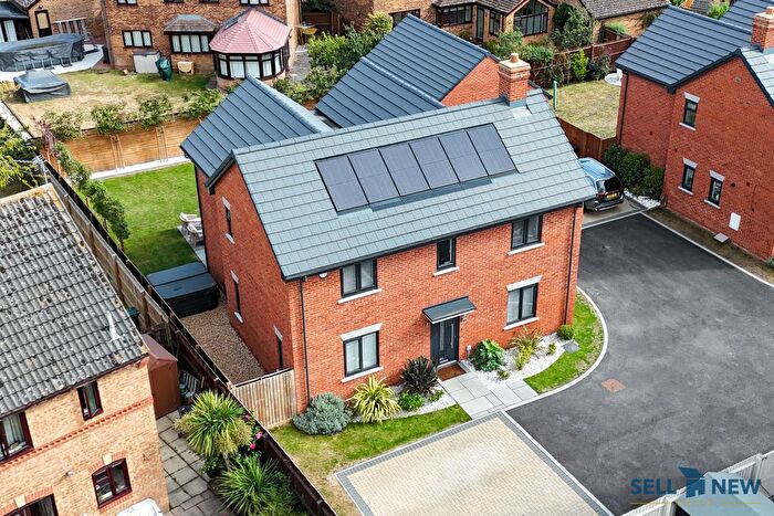 4 Bedroom Detached House For Sale In Bedford Road, Wootton, MK43
