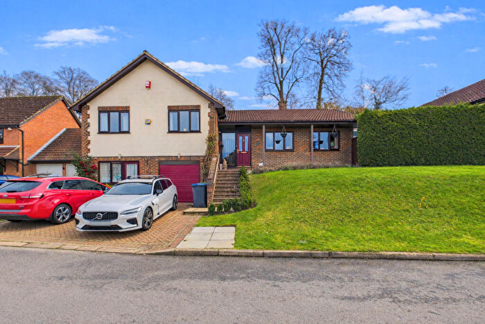 4 Bedroom Detached House For Sale In Beechwood Park, Felden, HP3