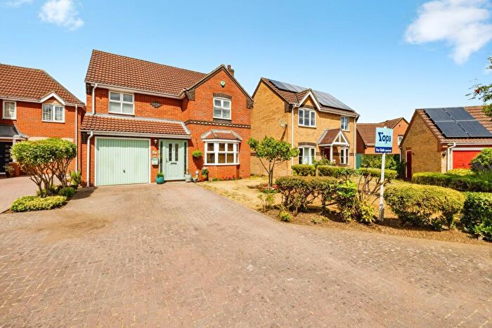 4 Bedroom Detached House For Sale In Rochester Close, Bracebridge Heath, LN4