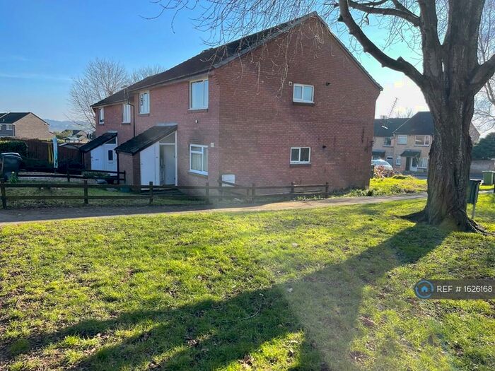 1 Bedroom Flat To Rent In Gainsborough Way, Yeovil, BA21