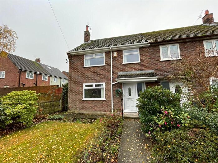 3 Bedroom Semi-Detached House To Rent In Darwick Drive, Huyton, Huyton With Roby, Liverpool, L36