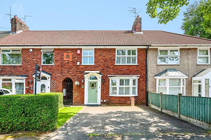 3 Bedroom Terraced House For Sale In Newenham Crescent, Merseyside, L14