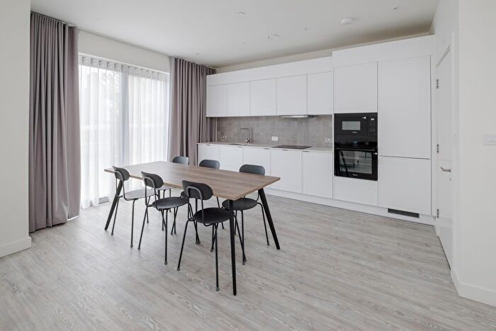 2 Bedroom Flat To Rent In Cherry Park Lane, London, E20