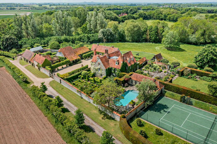8 Bedroom Country House To Rent In Rofford Lane, Little Milton, Oxford, OX44