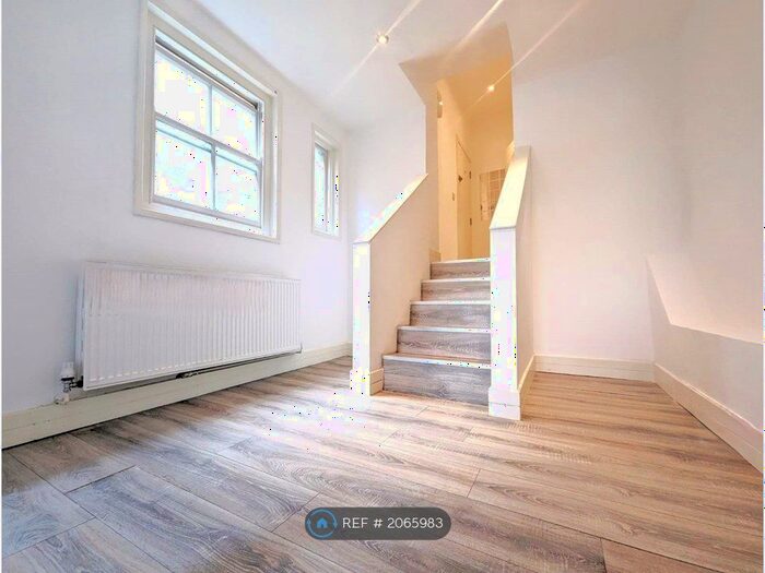 1 Bedroom Flat To Rent In High Road, London, E11