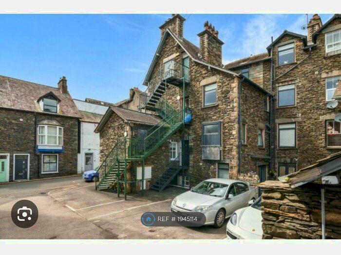 2 Bedroom Flat To Rent In North Terrace, Bowness-On-Windermere, Windermere, LA23