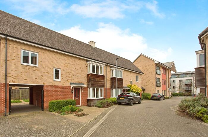 3 Bedroom House To Rent In Foxglove Way, Cambridge, CB4