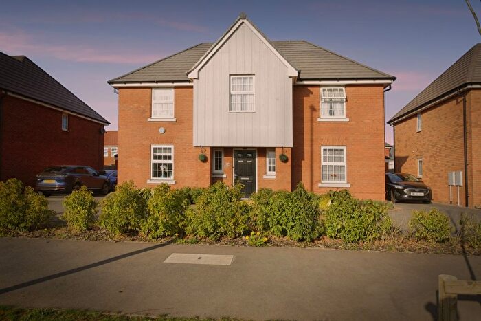 4 Bedroom Detached House For Sale In Spectrum Avenue, Rugby, CV22