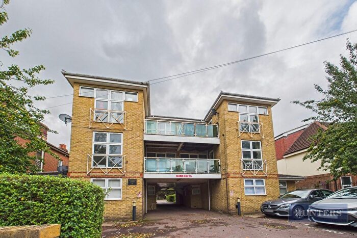2 Bedroom Flat To Rent In Bucklers Lodge, Roberts Road, Southampton, SO15