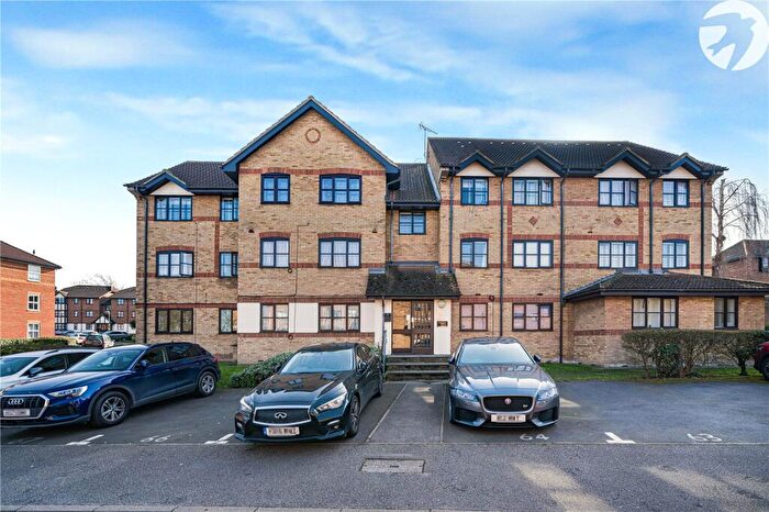 1 Bedroom Flat For Sale In Hardwick Crescent, Dartford, Kent, DA2