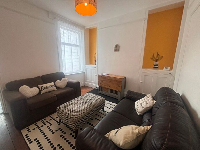 4 Bedroom Terraced House To Rent In Salisbury Road, Exeter, EX4