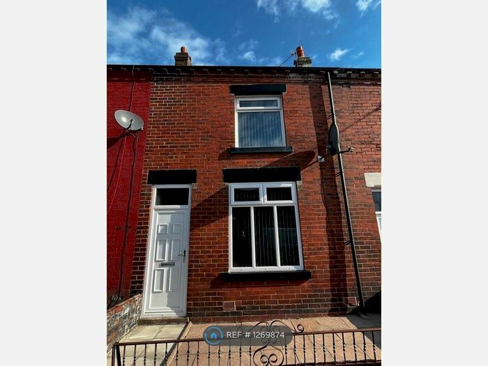 2 Bedroom Terraced House To Rent In Woodgate Street, Bolton, BL3