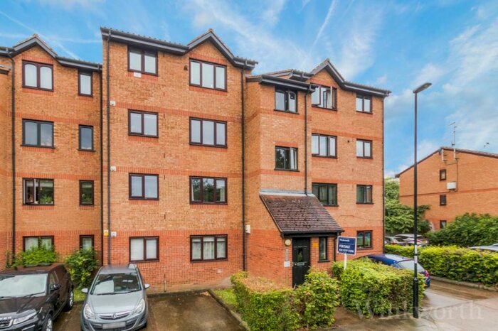 Studio To Rent In Glenville Grove, Deptford, SE8