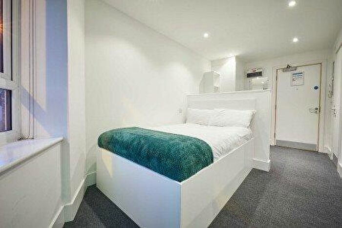 1 Bedroom House To Rent In Greenland, DH1