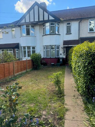 3 Bedroom Terraced House To Rent In Uxbridge Road, Feltham, TW13
