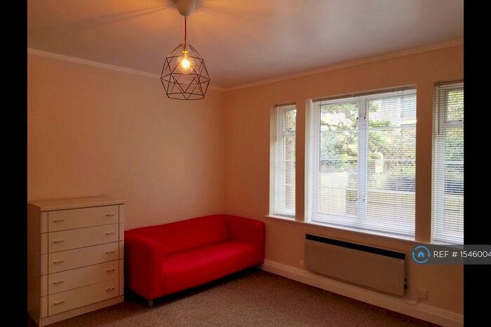 Studio To Rent In Tyndalls Park Road, Bristol, BS8