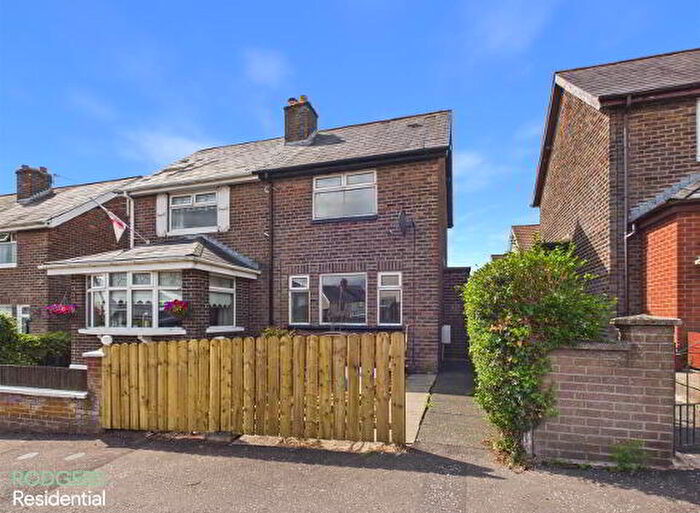 2 Bedroom Semi-Detached House For Sale In Prestwick Park, Belfast, BT14