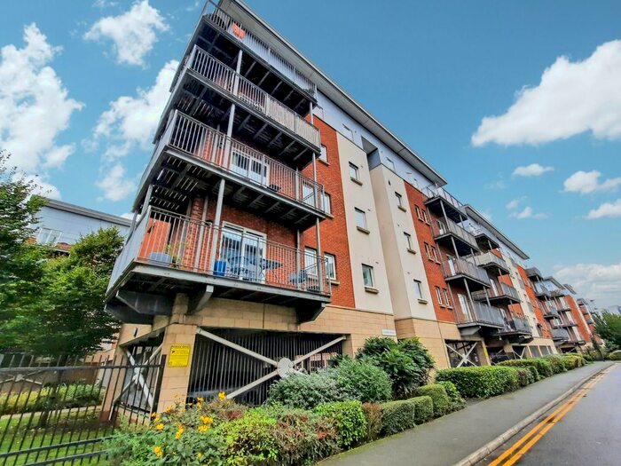 2 Bedroom Flat To Rent In Gilbert House, Elmira Way, Salford, M5