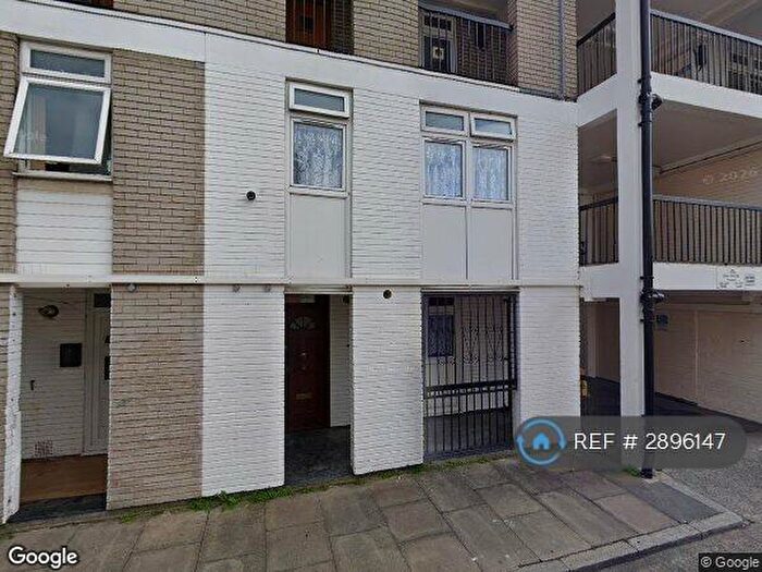 4 Bedroom Flat To Rent In London, London, E14