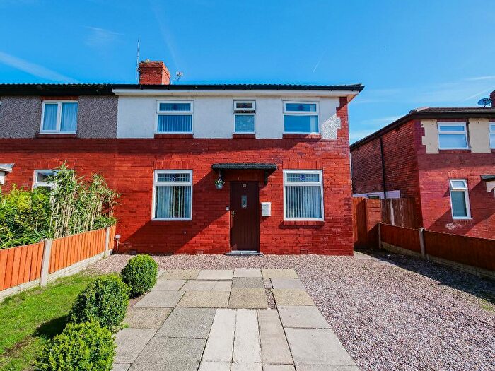 2 Bedroom End Of Terrace House For Sale In Essex Road, Birkdale, Southport, Merseyside, PR8