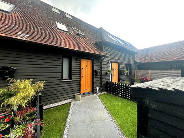 2 Bedroom Barn Conversion To Rent In Old Grange Close, Calcot, Reading, RG31