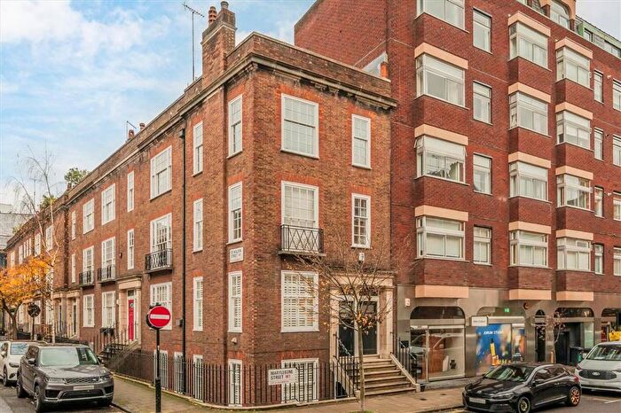 2 Bedroom Flat To Rent In Marylebone Street, Marylebone, W1G