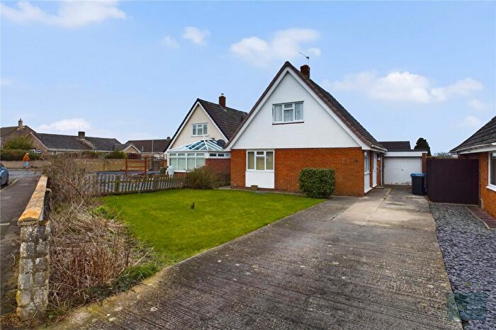 3 Bedroom Bungalow For Sale In Avon Road, Wiltshire, SN12