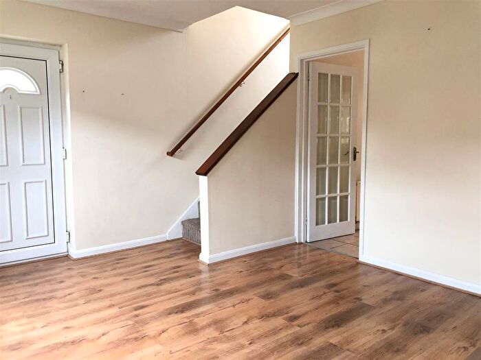 2 Bedroom Property To Rent In Charles Street, Wisbech, PE13